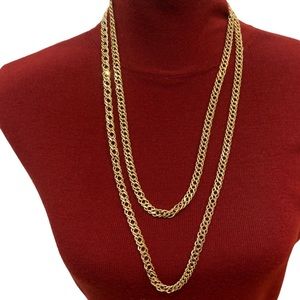 Vtg Monet long textured link chain gold tone necklace that can be worn tiered